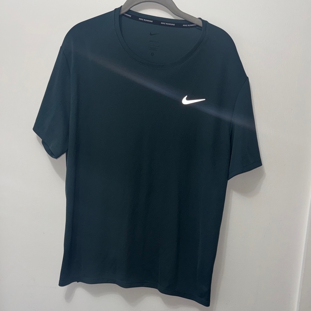 Nike Men's Hunter Green Short Sleeve Dri-Fit Running Shirt